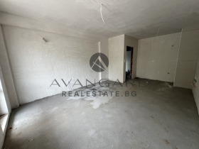 Продава 2-стаен град Пловдив Кючук Париж - [1] 