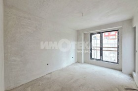 Продава  2-стаен, град София