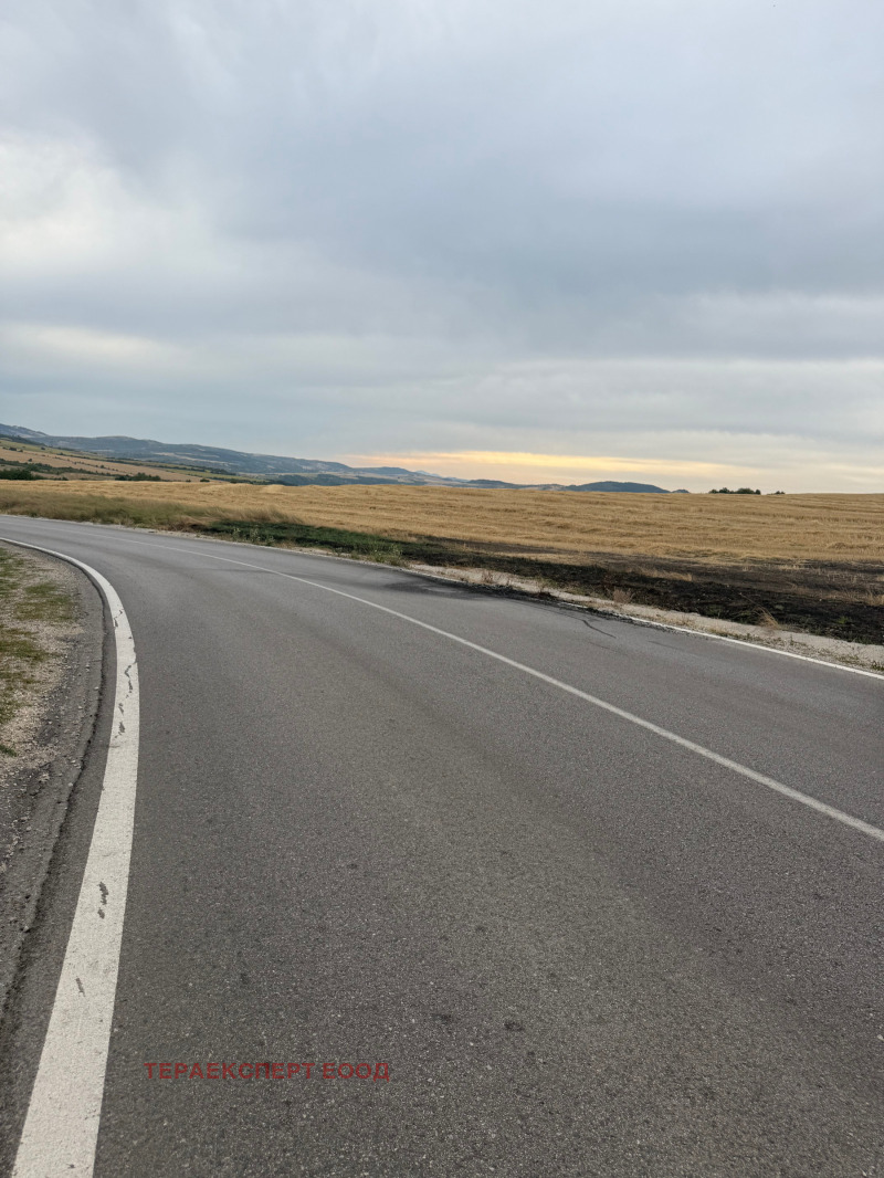 Продава  Парцел област София , гр. Божурище , 700 кв.м | 94970709