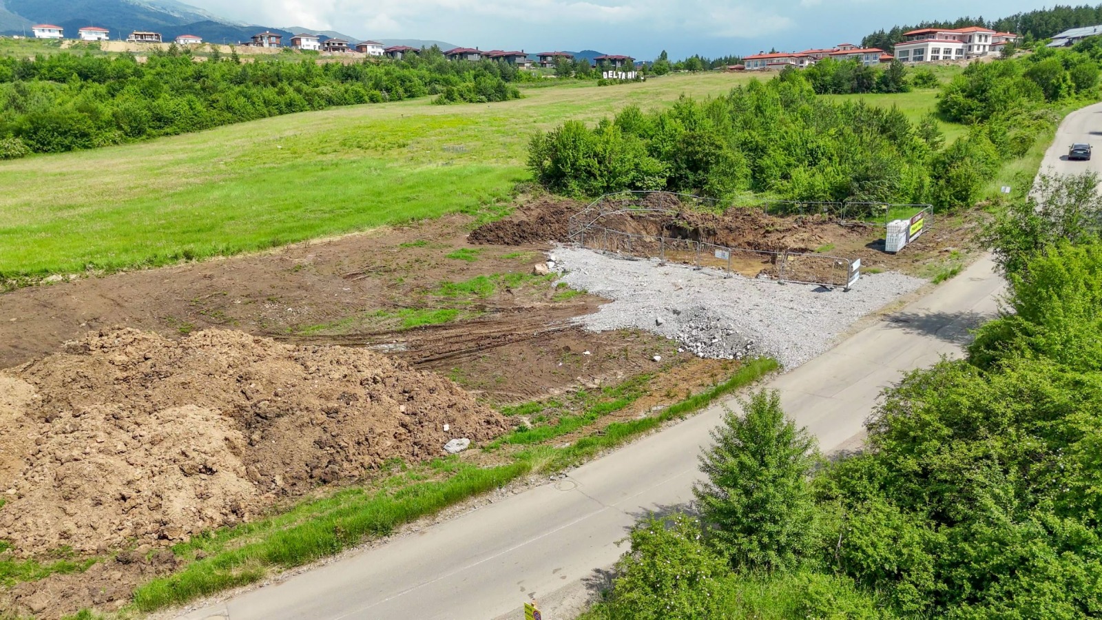 Продава КЪЩА, гр. София, с. Владая