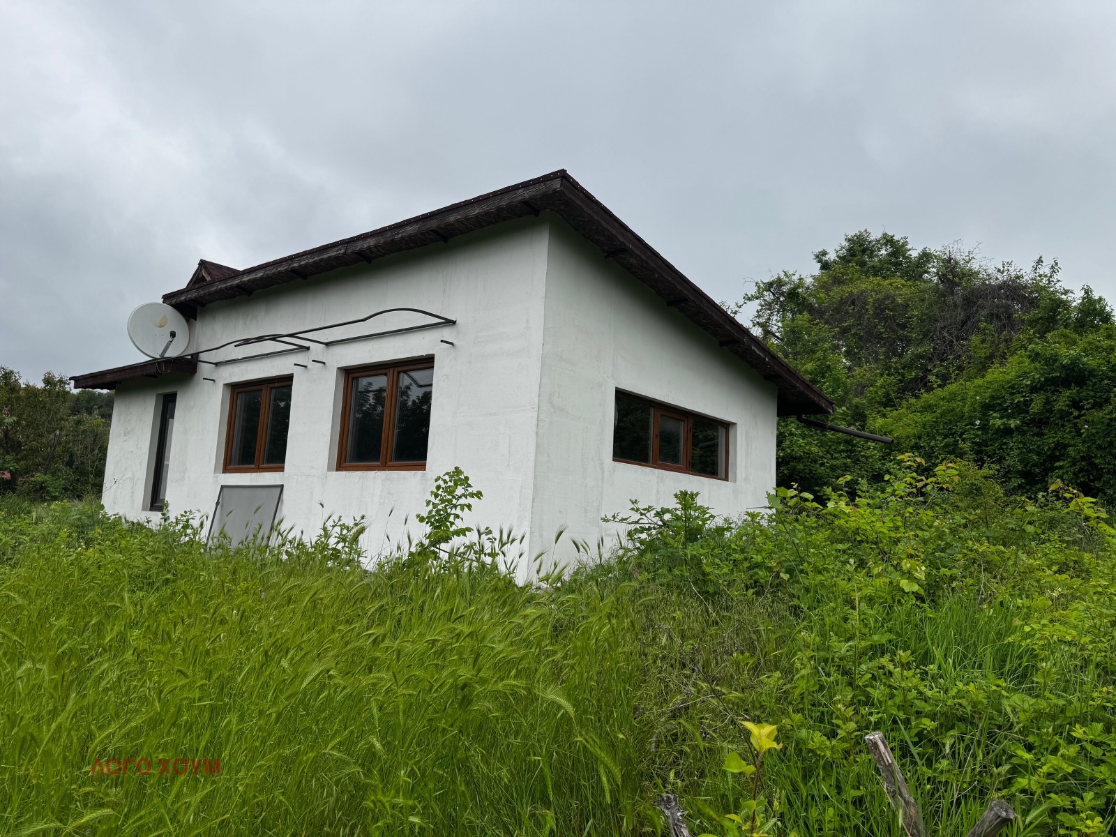 Продава ВИЛА, гр. Варна, м-т Боровец - юг, снимка 2 - Вили - 54668065