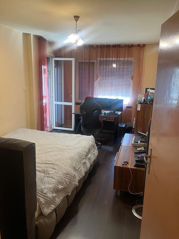 Продава 4-СТАЕН, гр. Пловдив, Каменица 1, снимка 3 - Апартаменти - 54133010