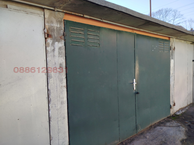 Продава ГАРАЖ, ПАРКОМЯСТО, гр. Русе, Здравец