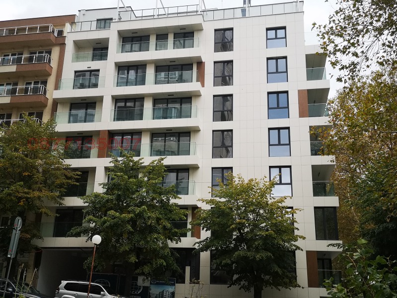 Продава ГАРАЖ, ПАРКОМЯСТО, гр. Варна, Спортна зала