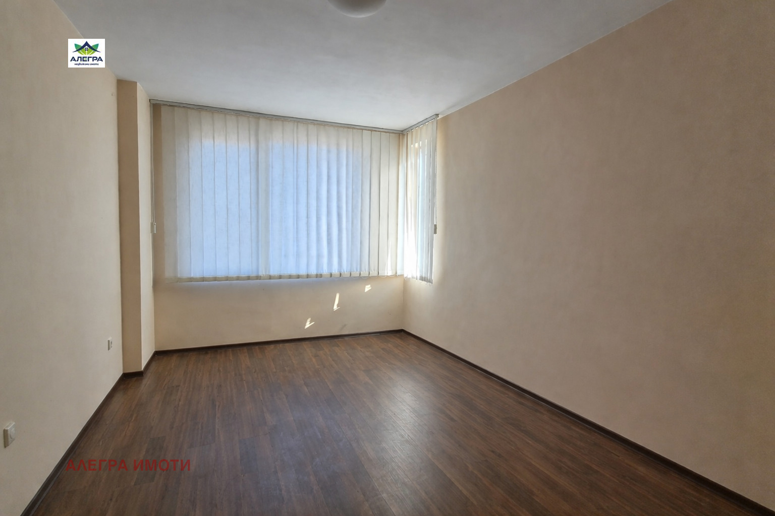 Продава 2-СТАЕН, гр. Пазарджик, Устрем, снимка 2 - Апартаменти - 55987502