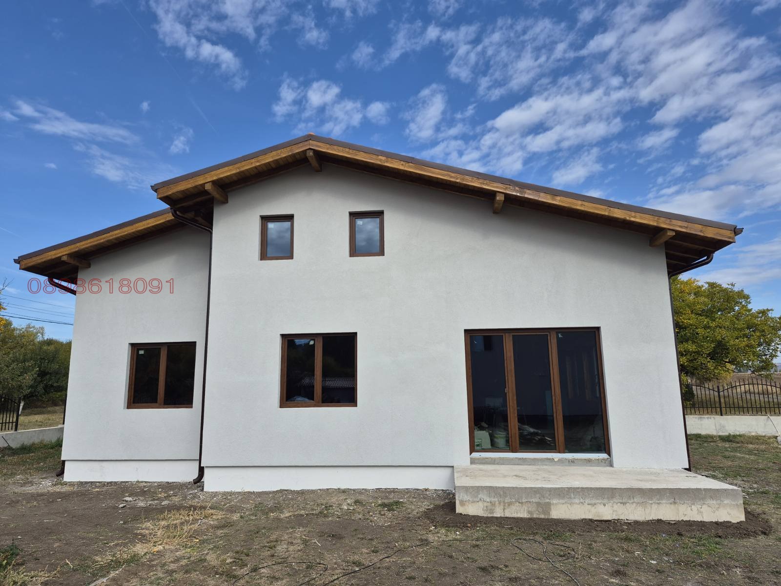 Продава КЪЩА, с. Хераково, област София област