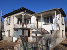 Продава къща област Пловдив с. Дълбок извор - [1] 