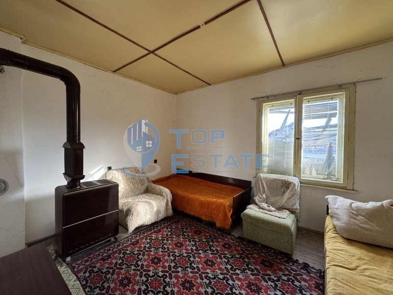 Продава КЪЩА, с. Вишовград, област Велико Търново, снимка 3 - Къщи - 48441999