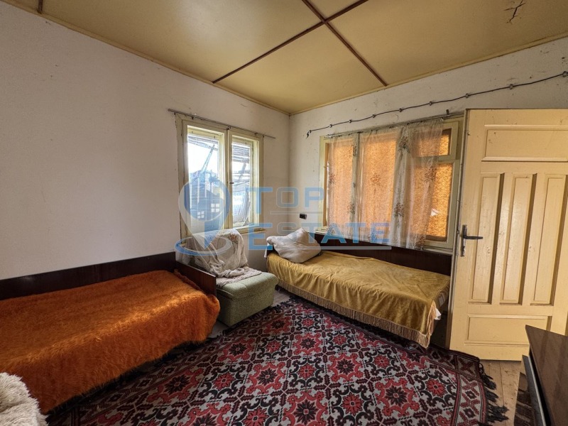 Продава КЪЩА, с. Вишовград, област Велико Търново, снимка 2 - Къщи - 48441999