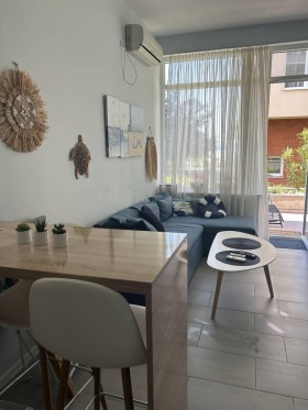 1 chambre Sarafovo, Bourgas
