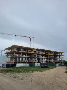 Обява Продава 3-СТАЕН,град Варна, Владислав Варненчик 1