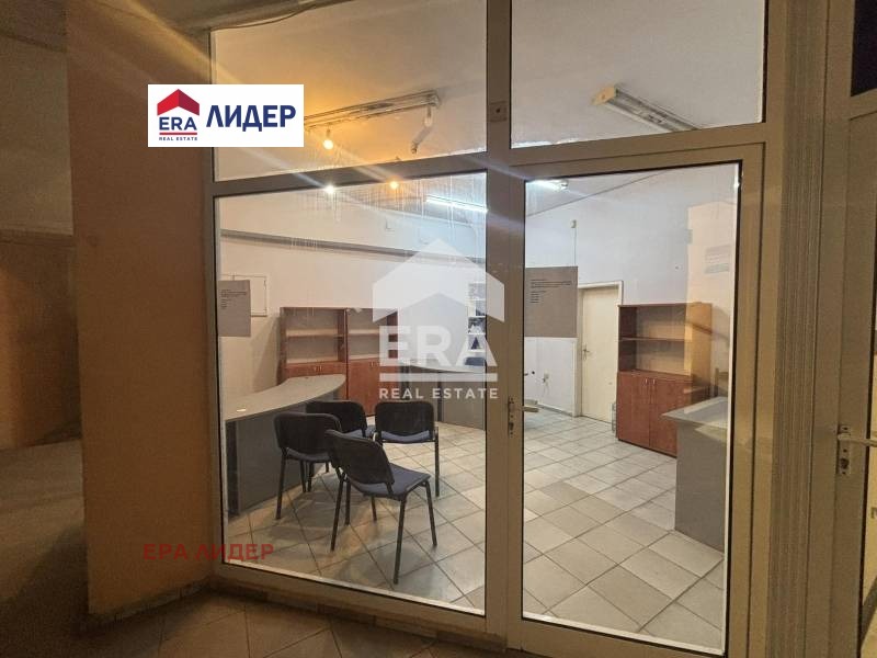 Продава ОФИС, гр. Русе, Център, снимка 2 - Офиси - 54632068
