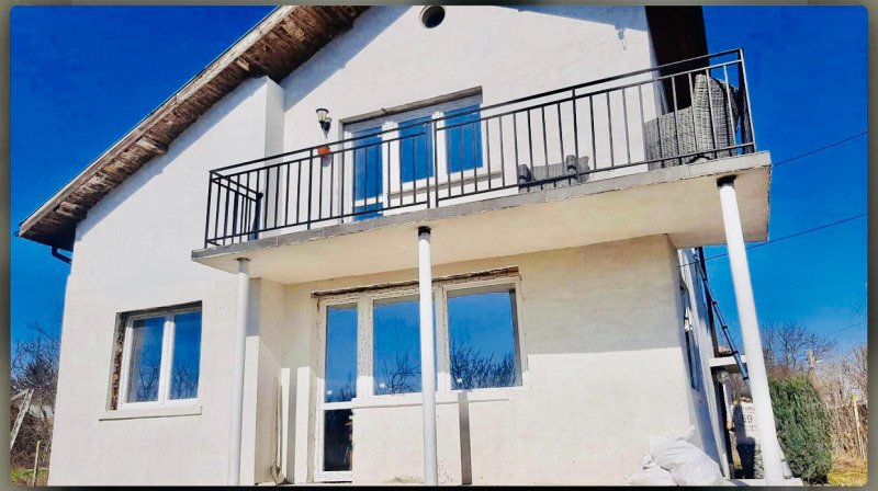 Продава  Къща, област Враца, с. Соколаре • 40 000 EUR • ID 63928818 — holmes.bg - [1] 