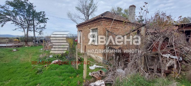 Продава КЪЩА, с. Гюльовца, област Бургас, снимка 5 - Къщи - 43172700