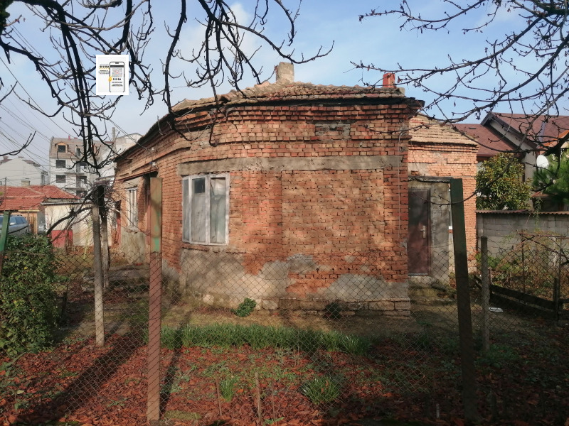 Продава КЪЩА, гр. Добрич, Автогара, снимка 4 - Къщи - 52488419