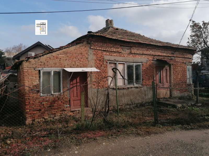 Продава КЪЩА, гр. Добрич, Автогара, снимка 3 - Къщи - 52488419