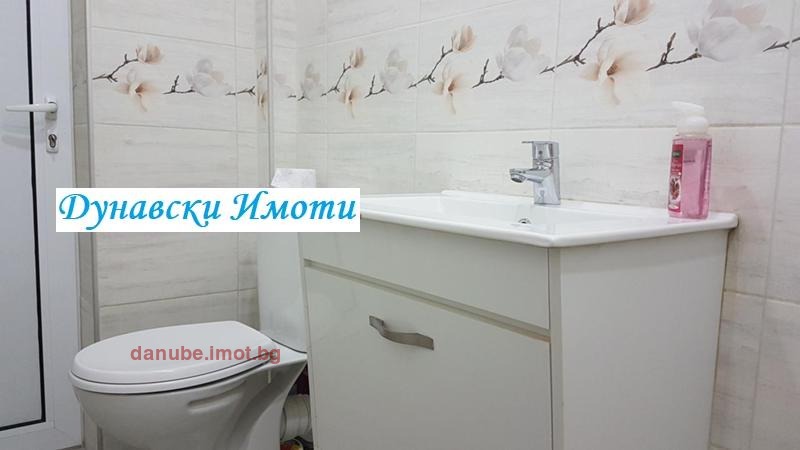 Продава 3-СТАЕН, гр. Русе, Възраждане, снимка 8 - Апартаменти - 53828572