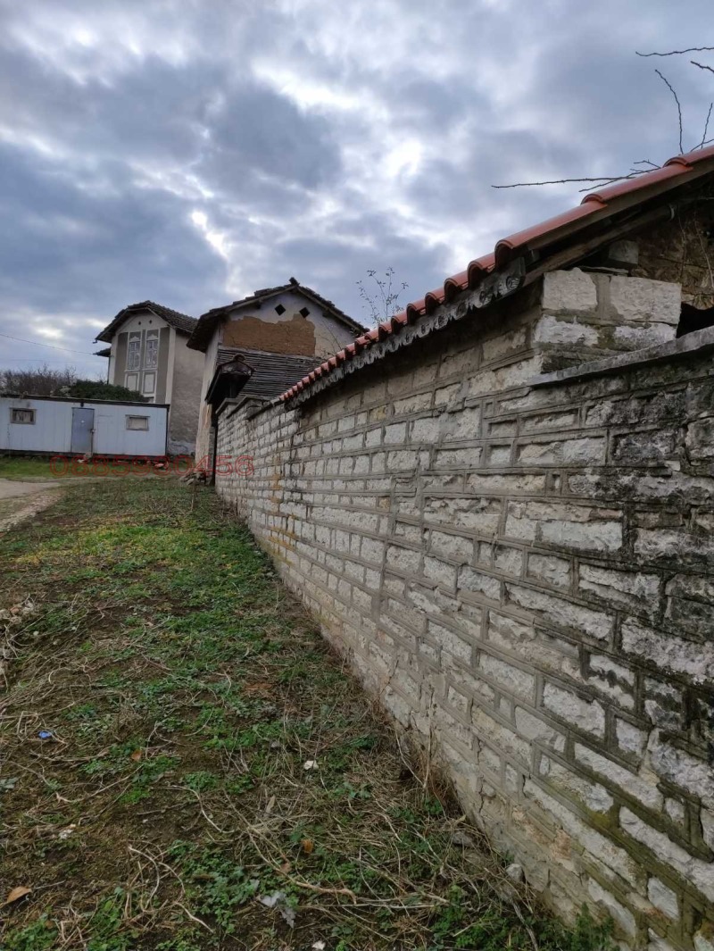 Продава КЪЩА, с. Драгана, област Ловеч, снимка 8 - Къщи - 52772601