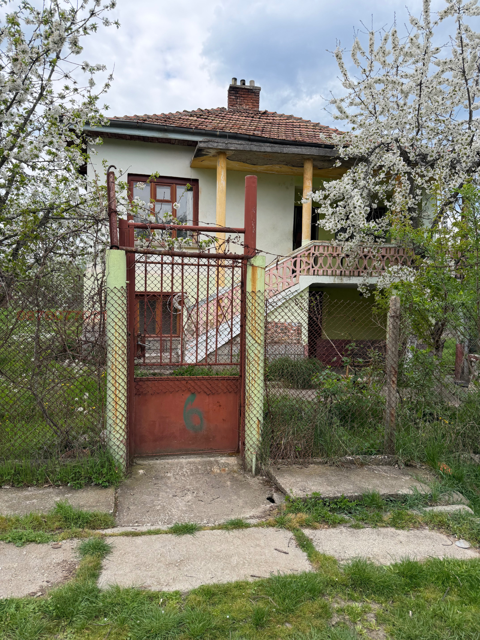 Продава КЪЩА, с. Скриняно, област Кюстендил
