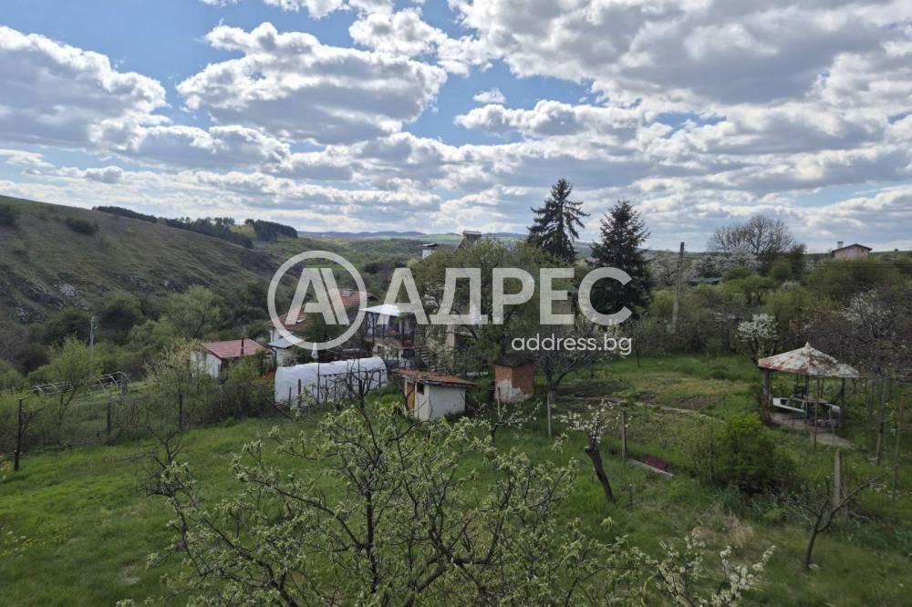 Продава КЪЩА, с. Гурмазово, област София област, снимка 9 - Къщи - 55024124