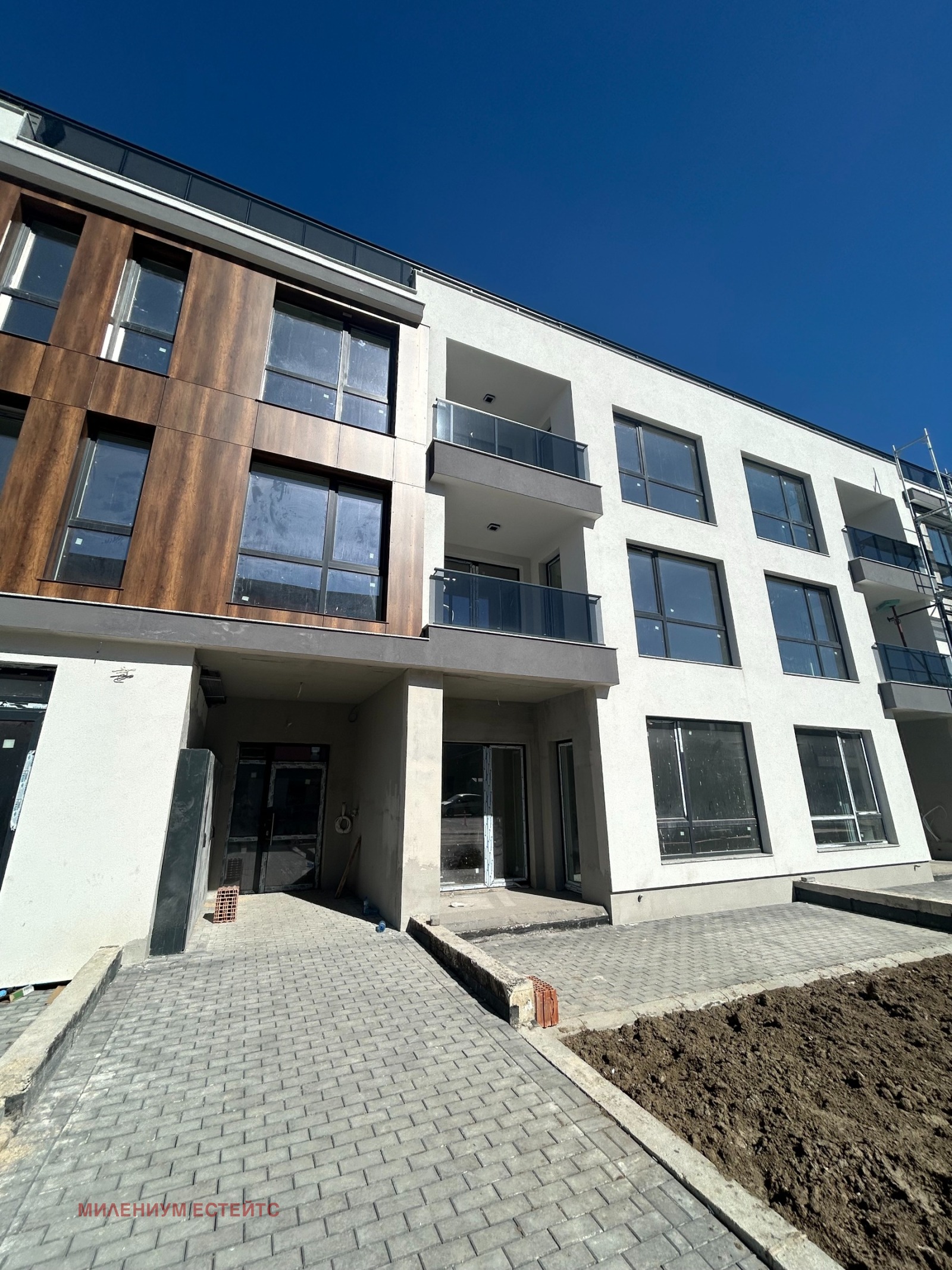 Продава ГАРАЖ, ПАРКОМЯСТО, гр. София, Малинова долина