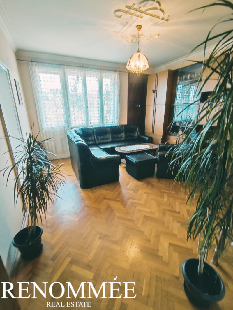Te koop  3 slaapkamers Sofia , Tsentar , 176 m² | 58195051 - afbeelding [2]