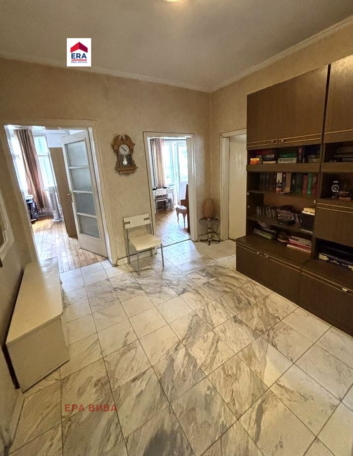 Продава МНОГОСТАЕН, гр. София, Оборище, снимка 4 - Апартаменти - 54791314