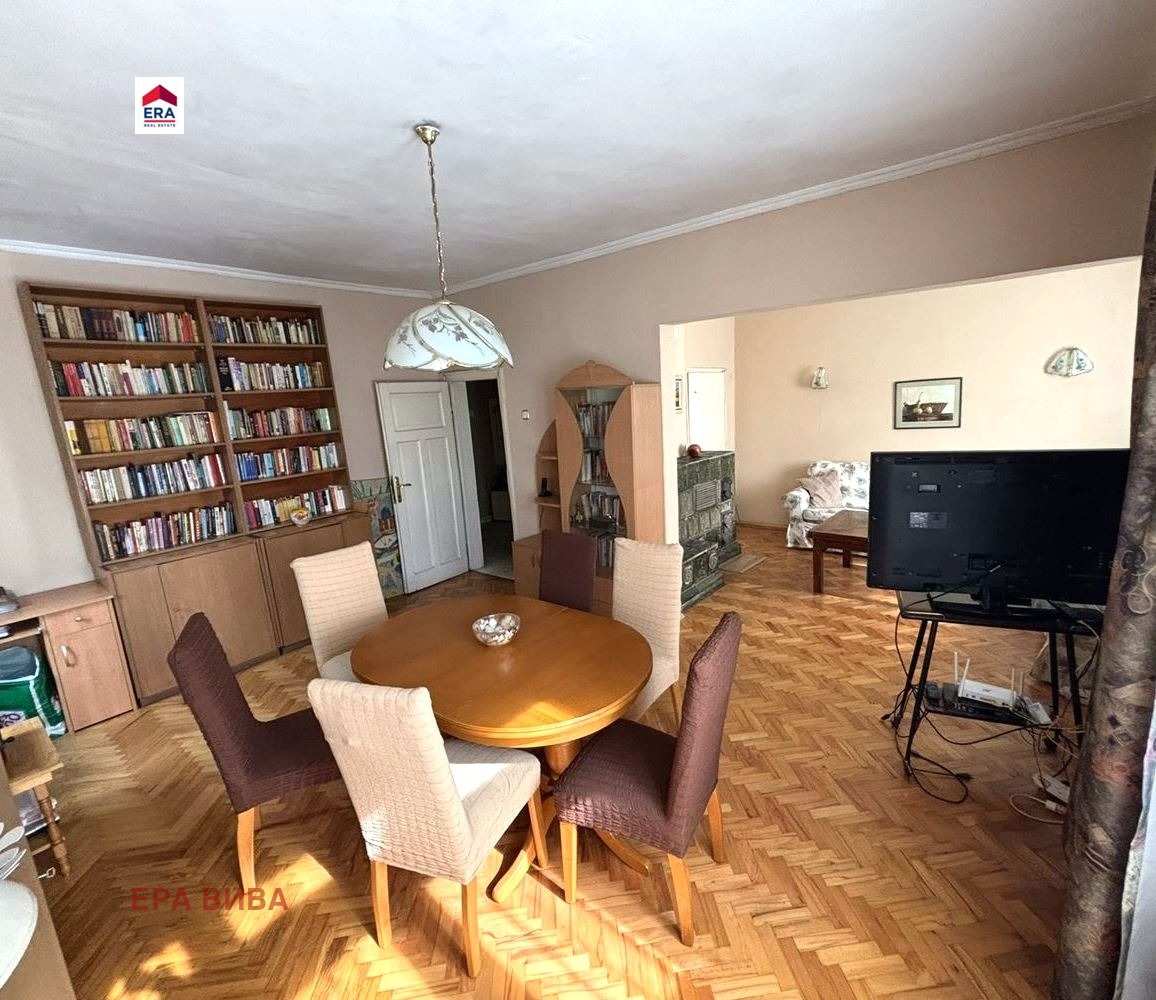 Продава МНОГОСТАЕН, гр. София, Оборище, снимка 10 - Апартаменти - 54791314