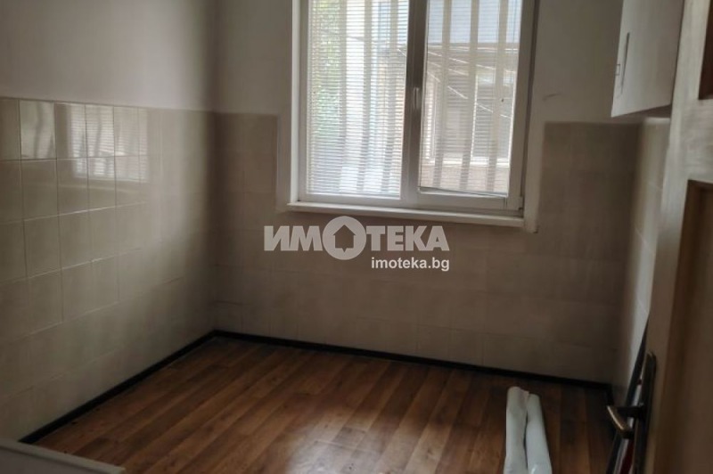 Till salu  2 sovrum Sofia , Zona B-5-3 , 74 kvm | 71550790 - bild [6]