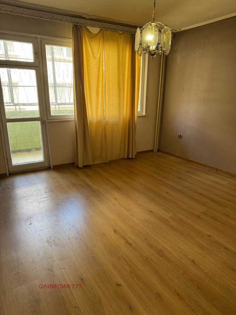 À venda  2 quartos Pleven , Mara Dentcheva , 85 m² | 26621201