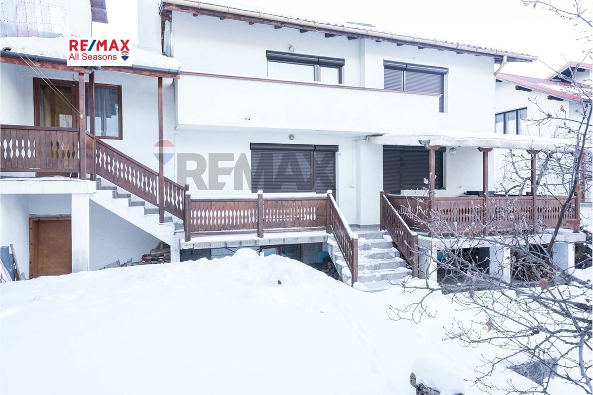 Продава КЪЩА, гр. Банско, област Благоевград