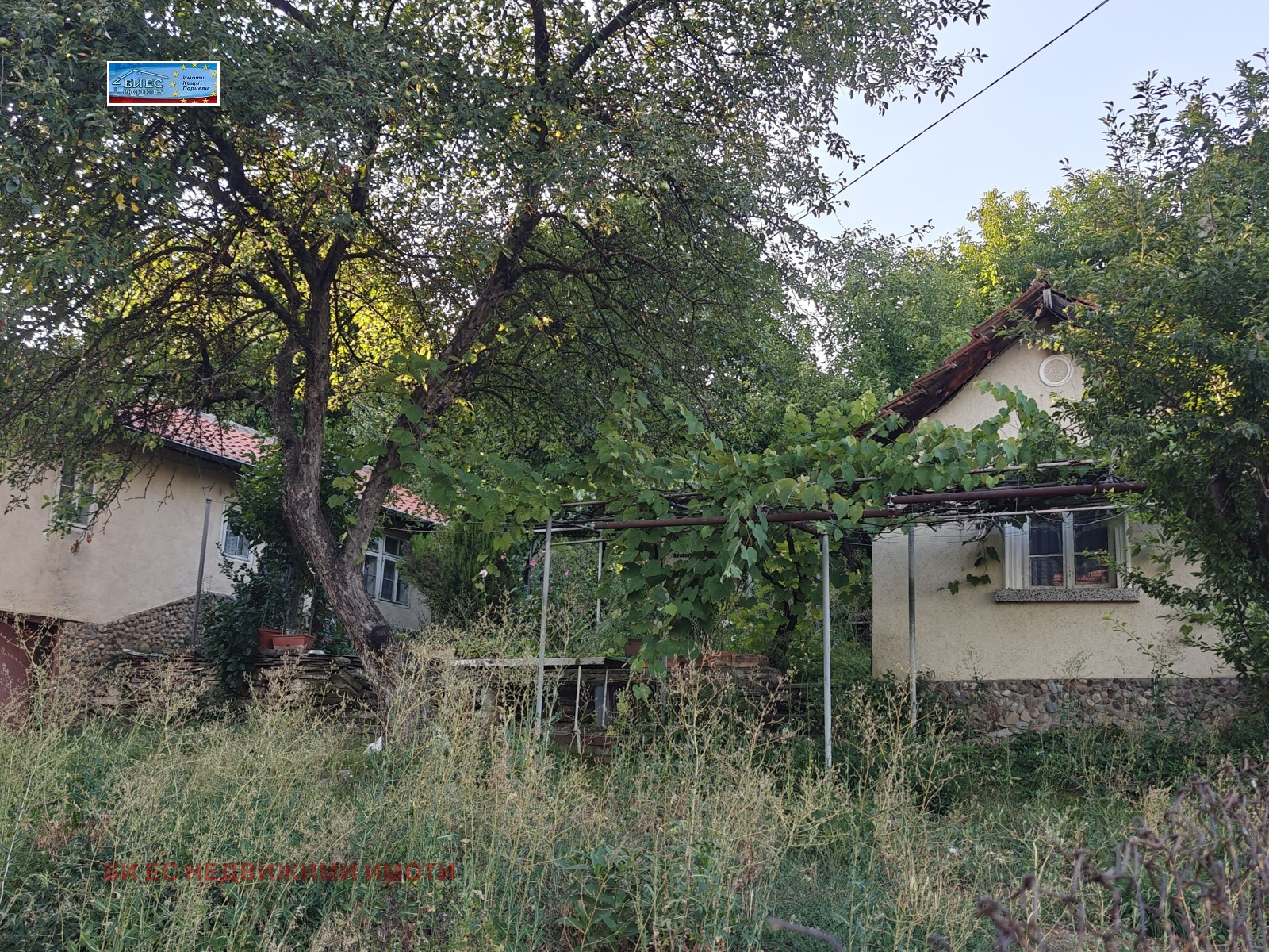 Продава КЪЩА, с. Борнарево, област Перник, снимка 16 - Къщи - 55676762