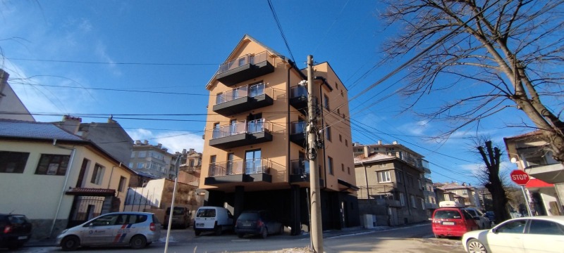 Продава 3-СТАЕН в град Шумен, Болницата - 114 кв.м / 136 968 € » 267 886.12 лв., АДРЕС НЕДВИЖИМИ ИМОТИ - КАНТОРА ШУМЕН