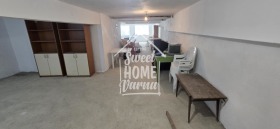 Kancelář Kolchozen pazar, Varna