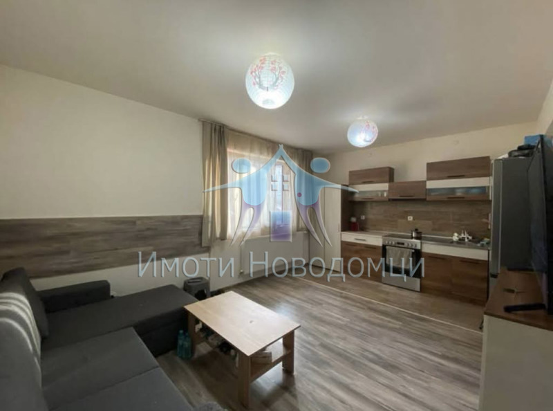 In vendita  2 camere da letto Shumen , Tsentar , 74 mq | 92307177