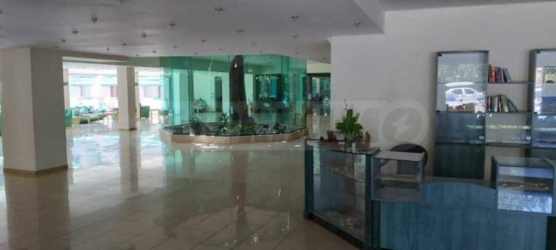 Till salu  Hotell Varna , k.k. Zlatni pjasaci , 26165 kvm | 34643883 - bild [4]