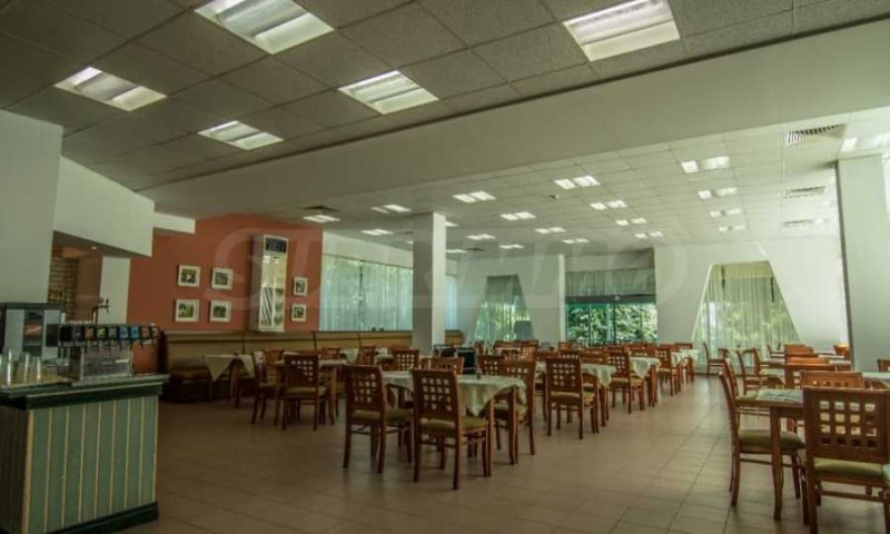 Till salu  Hotell Varna , k.k. Zlatni pjasaci , 26165 kvm | 34643883 - bild [8]