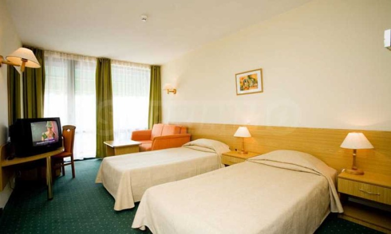 Till salu  Hotell Varna , k.k. Zlatni pjasaci , 26165 kvm | 34643883 - bild [11]