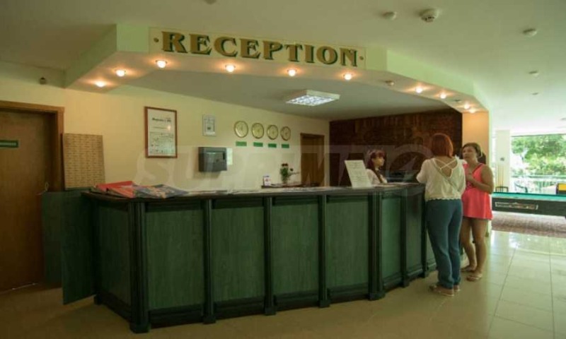 Till salu  Hotell Varna , k.k. Zlatni pjasaci , 26165 kvm | 34643883 - bild [3]