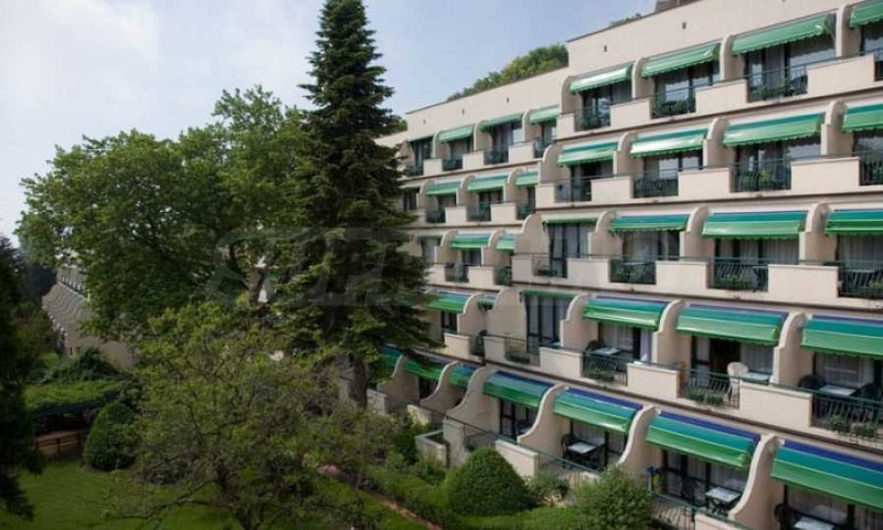 Till salu  Hotell Varna , k.k. Zlatni pjasaci , 26165 kvm | 34643883 - bild [2]