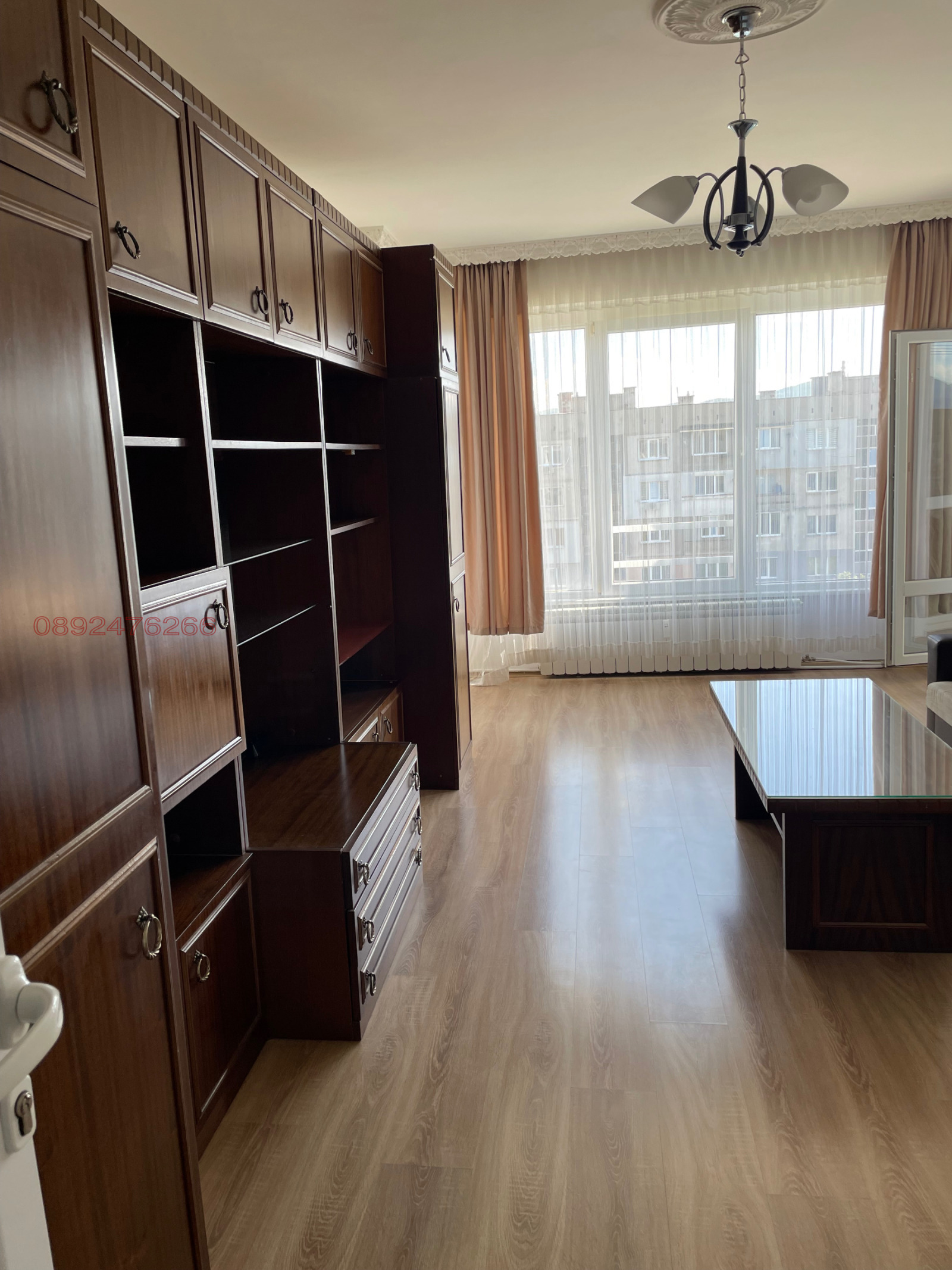 Продава 3-СТАЕН, гр. Перник, Изток