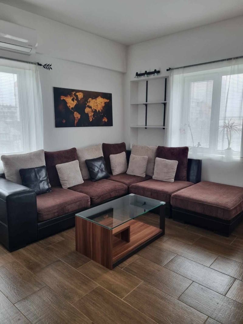 Продава 3-СТАЕН, гр. София, Център, снимка 2 - Апартаменти - 52559234