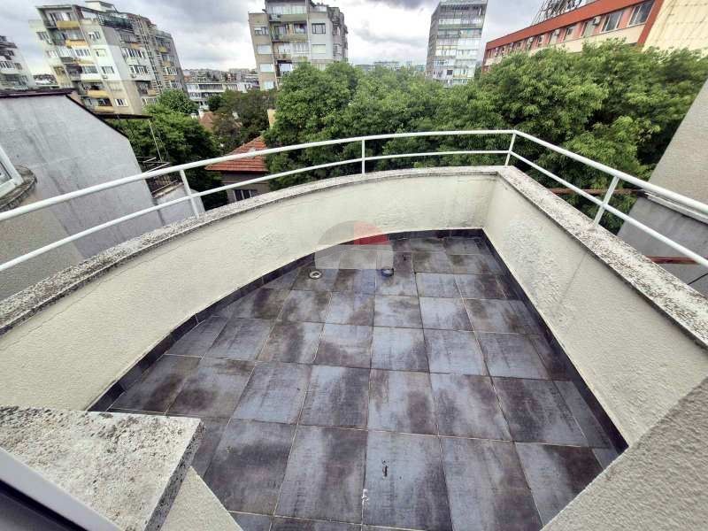 Продава МНОГОСТАЕН, гр. Варна, Център, снимка 6 - Апартаменти - 54693991
