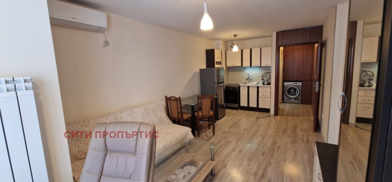 Продава 2-СТАЕН в град Благоевград, Идеален център - 70 кв.м / 98 900 € » 193 431.59 лв., СИТИ ПРОПЪРТИС