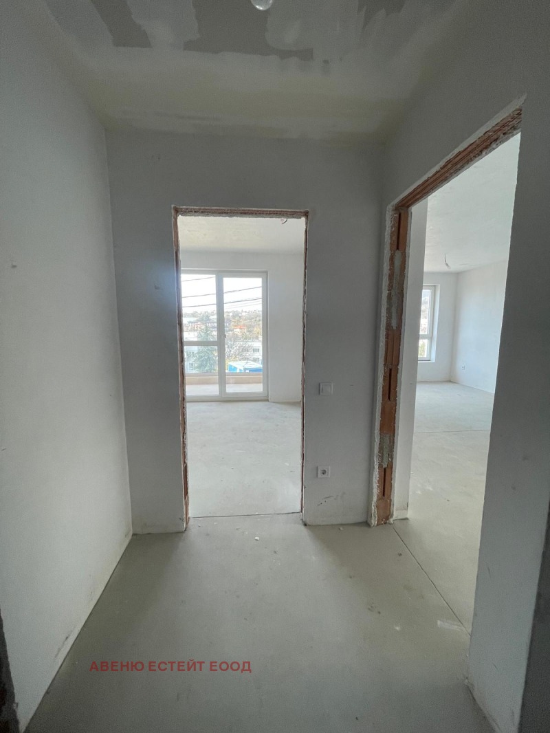 Продава 2-СТАЕН, гр. Варна, Изгрев, снимка 3 - Апартаменти - 52551193