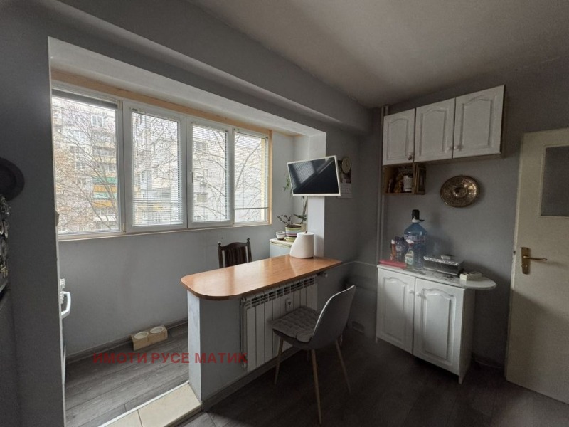 Продава 2-СТАЕН, гр. Русе, Възраждане, снимка 3 - Апартаменти - 52827360