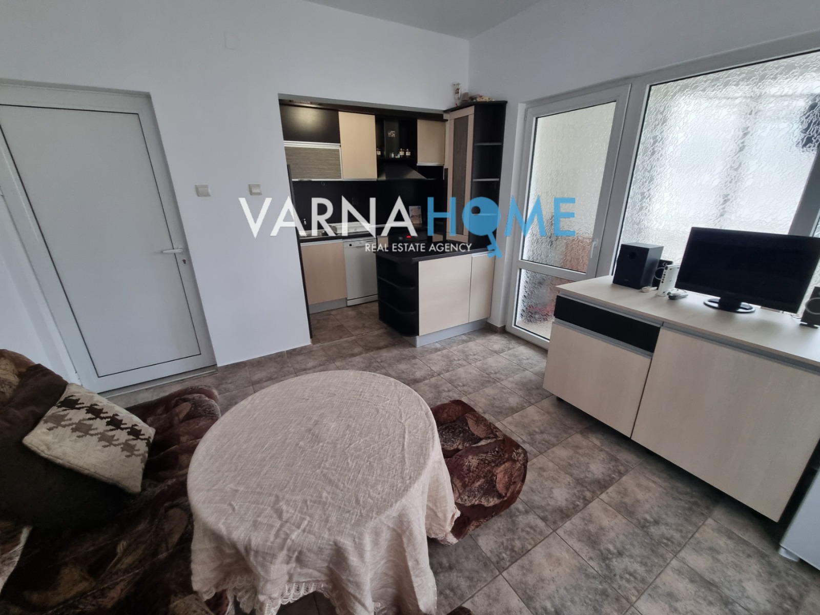 Продава 4-СТАЕН, гр. Варна, Колхозен пазар, снимка 2 - Апартаменти - 50383303