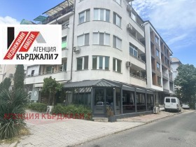 Garaż Centar, Kardżali 6
