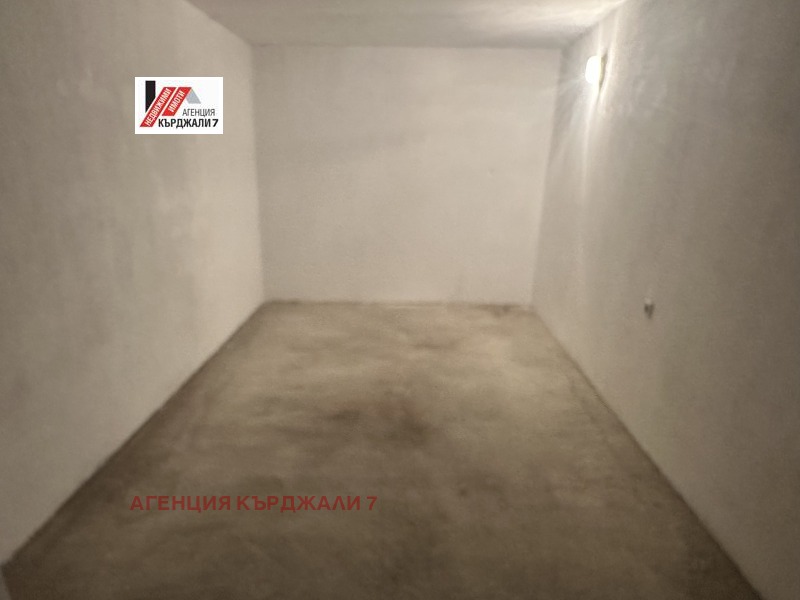 Til salg  Garage Kardzhali , Tsentar , 23 kvm | 42445085 - billede [8]