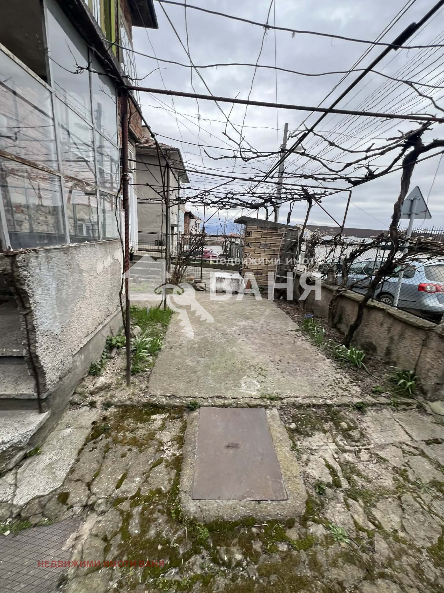 Продава ЕТАЖ ОТ КЪЩА, гр. Карлово, област Пловдив, снимка 2 - Етаж от къща - 53959057